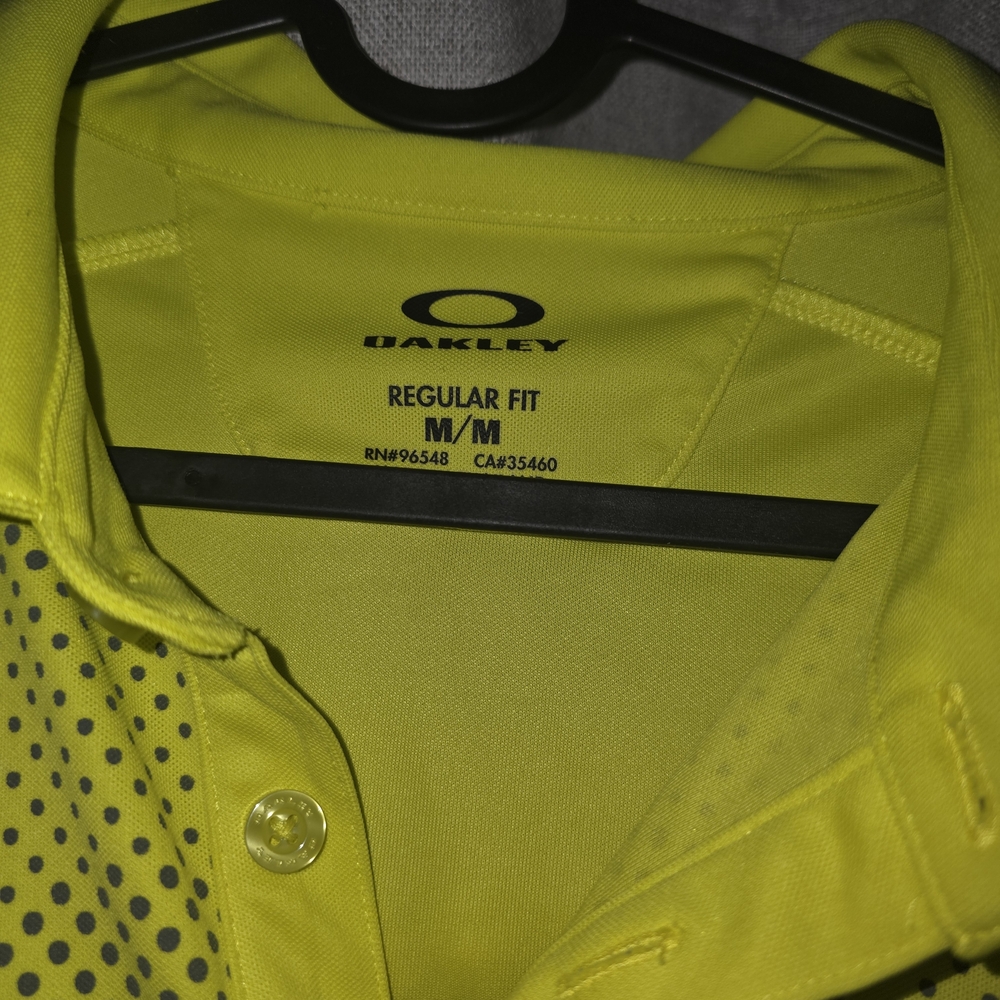 Oakley Medium Neon Yellow Polo Shirt PGA San Antonio - Picture 3 of 5